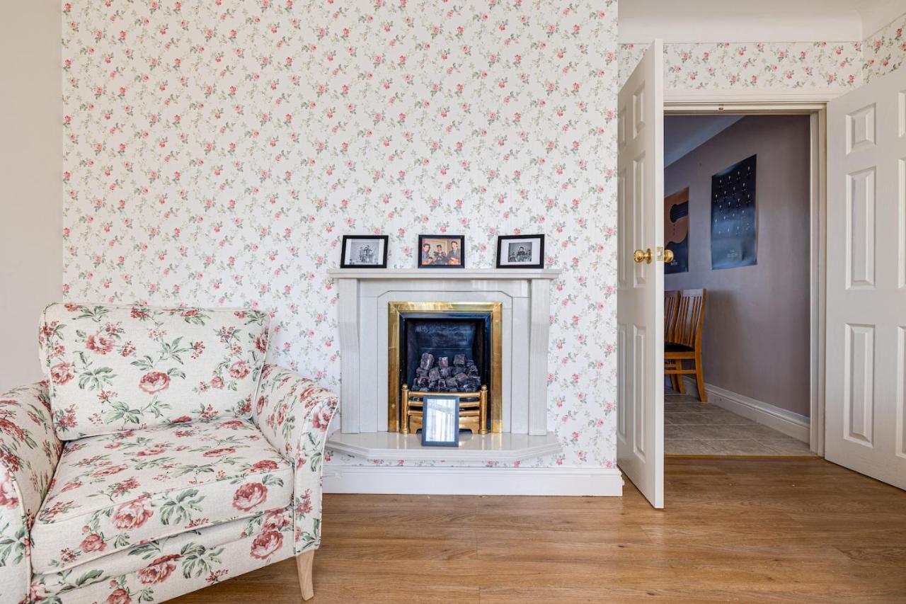 George Harrison'S Former 3Bed Home In Liverpool Speke Exteriör bild